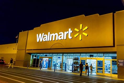 Charles Crowson, <strong>Walmart</strong>'s press office director, told NBC-affiliate 6 News in Temple, Texas, that none of the retailer's locations would be staying <strong>open 24 hours</strong> a day, seven days a week—even as the holiday shopping season rolls in. . 24 hour walmart near me open